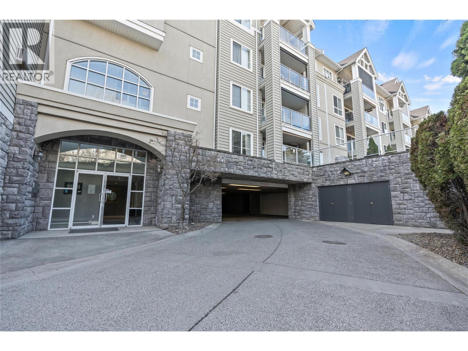 3220 Centennial Drive Unit# 304, Vernon, BC - Outdoor
