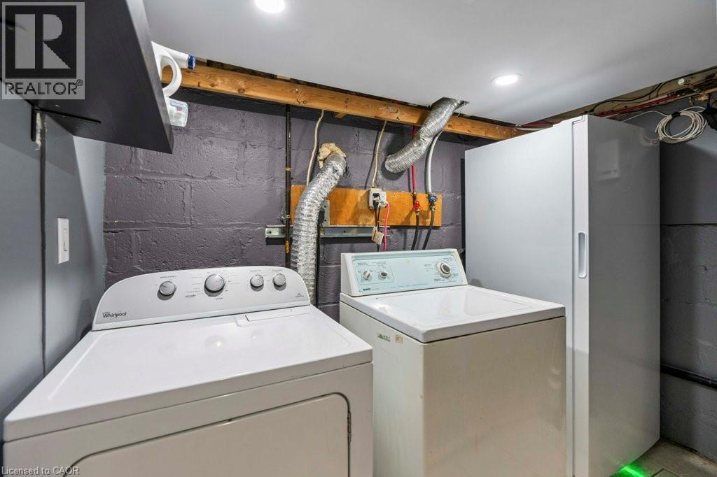 18 Park Row N, Hamilton, ON