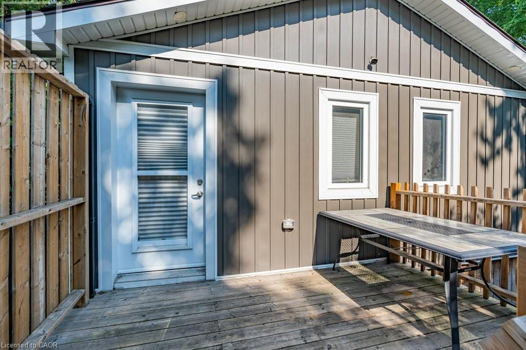 18 Park Row N, Hamilton, ON