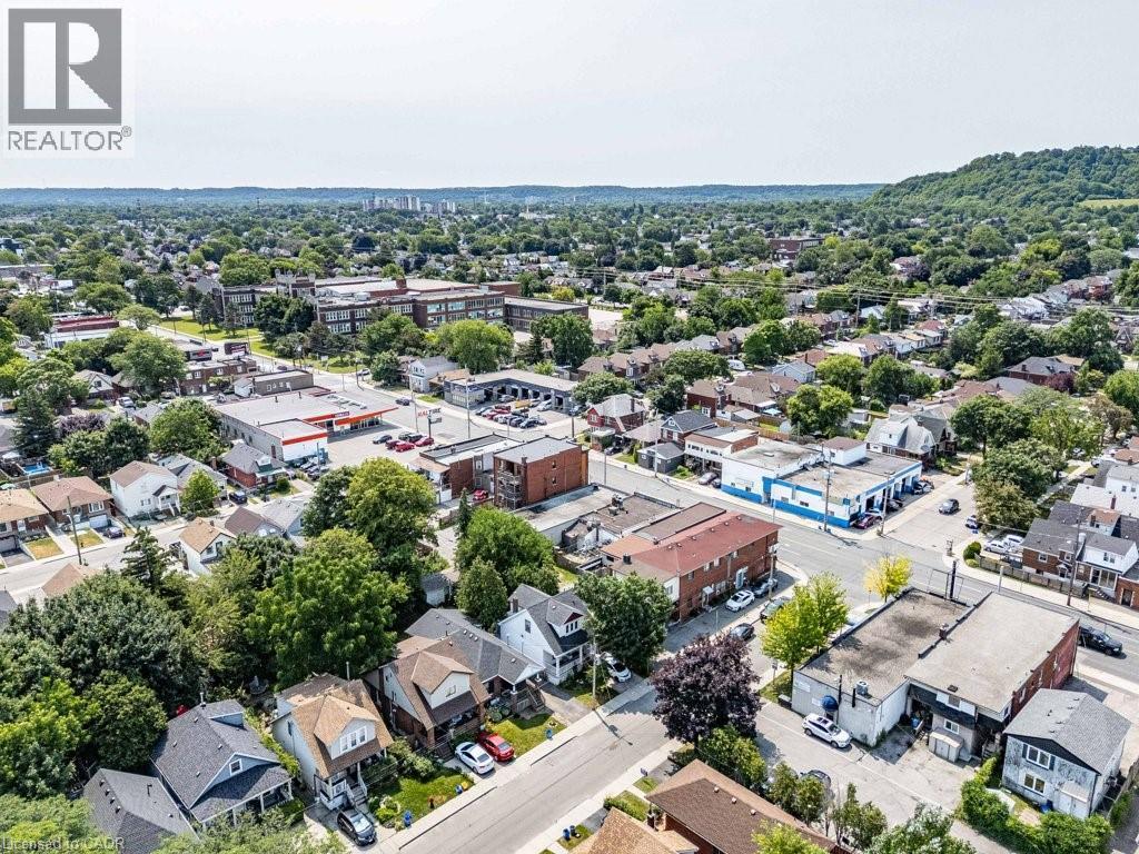 18 Park Row N, Hamilton, ON