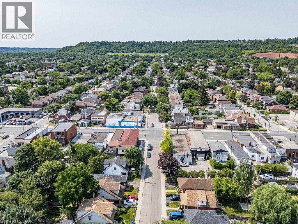 18 Park Row N, Hamilton, ON