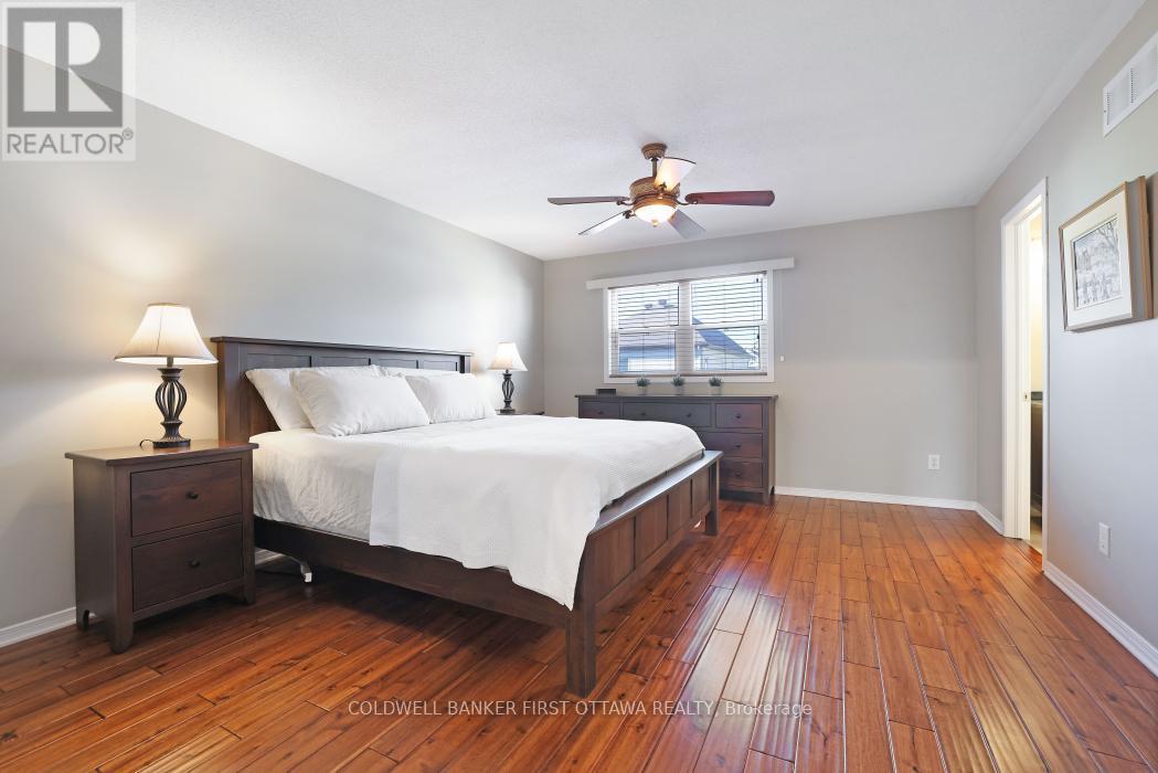 104 Streamside Crescent, Ottawa, ON - Indoor Photo Showing Bedroom