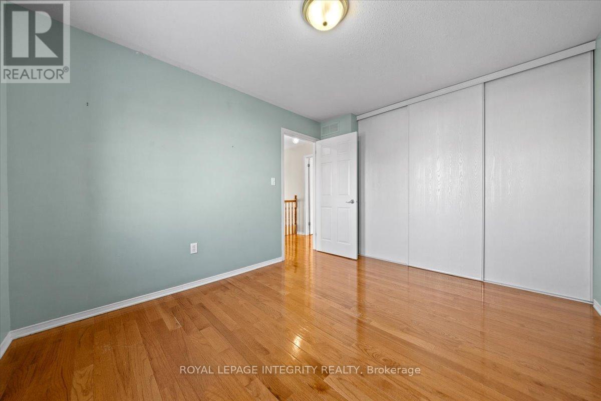 120 Grovemont Drive, Ottawa, ON - Indoor Photo Showing Other Room
