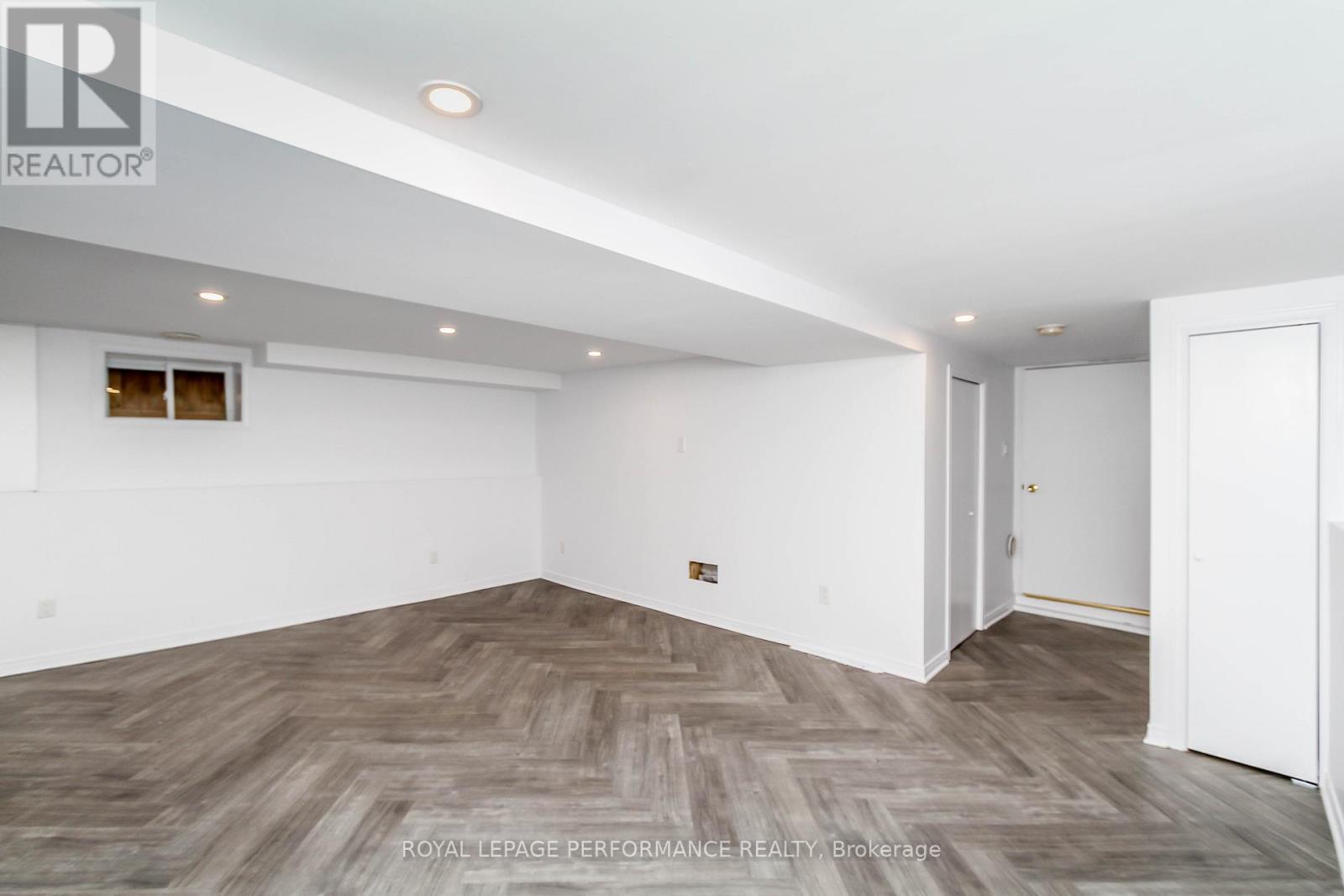14 Clarey Avenue, Ottawa, ON - Indoor Photo Showing Other Room