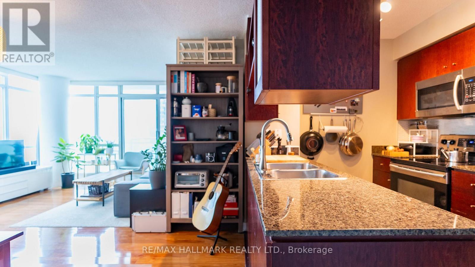 2710 - 397 Front Street W, Toronto, ON - Indoor Photo Showing Kitchen With Double Sink