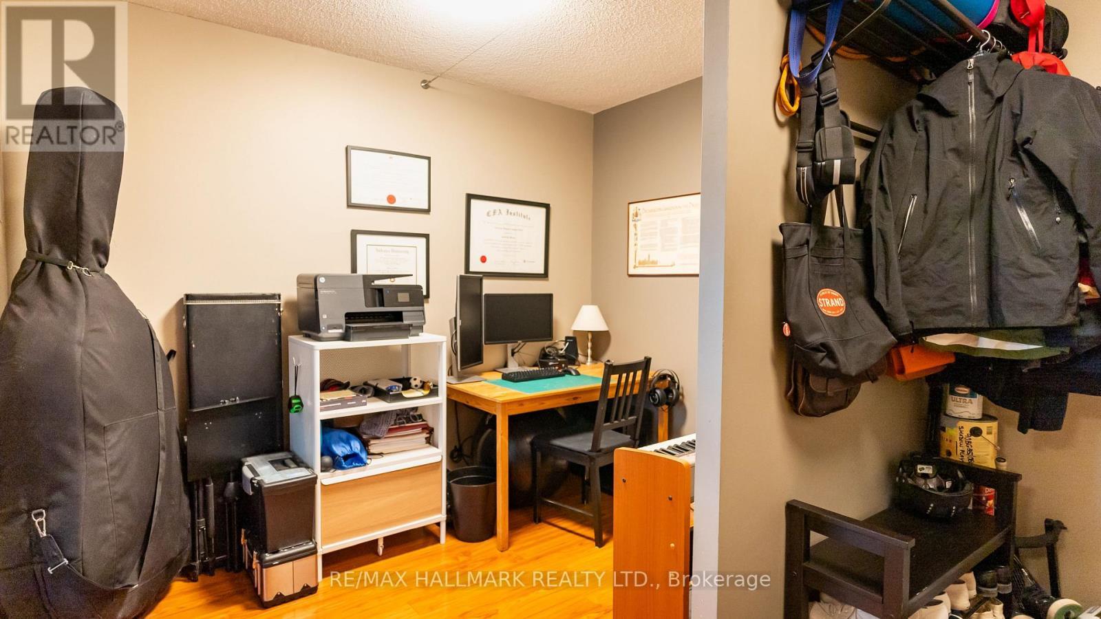 2710 - 397 Front Street W, Toronto, ON - Indoor