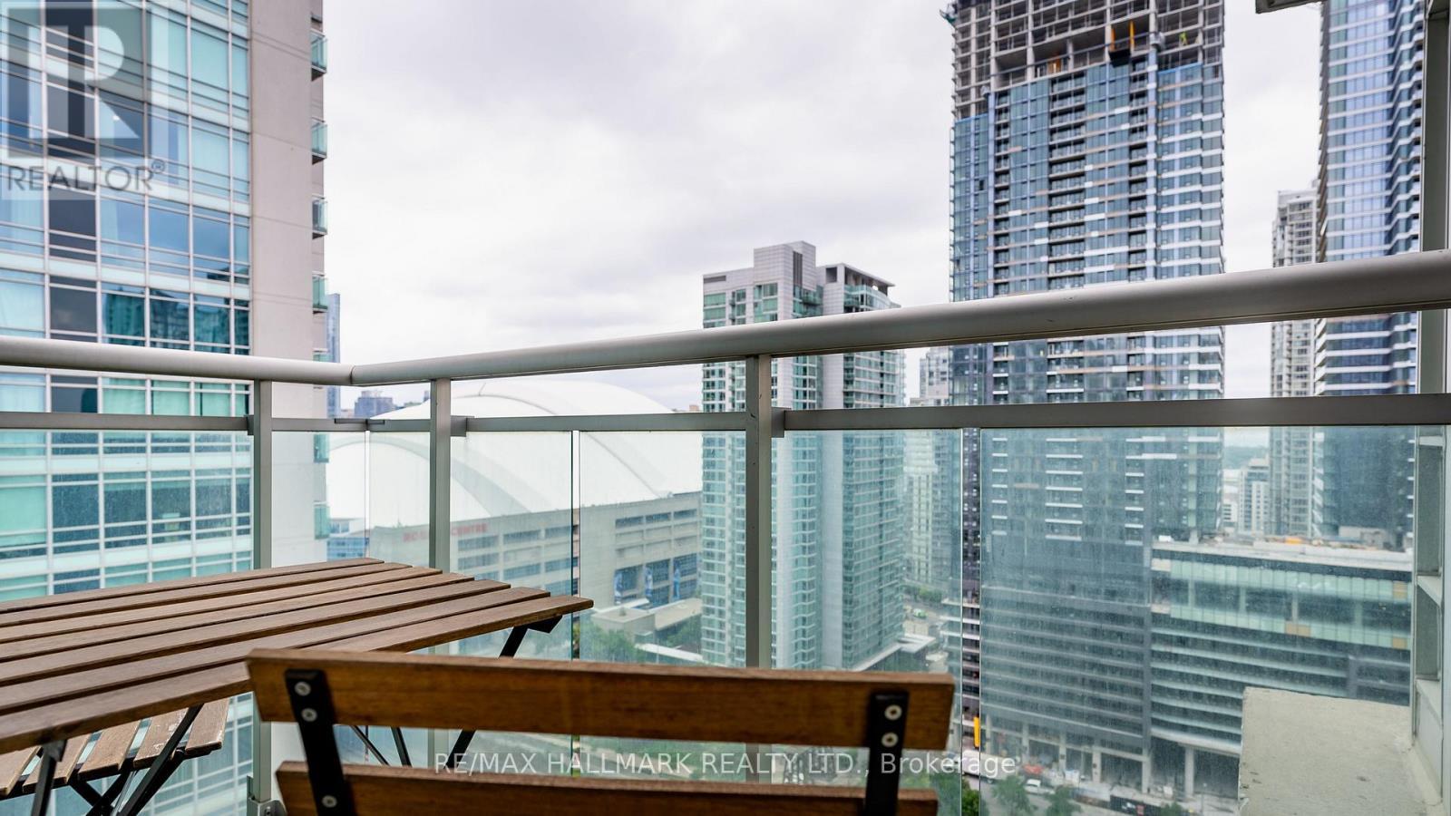 2710 - 397 Front Street W, Toronto, ON - Outdoor