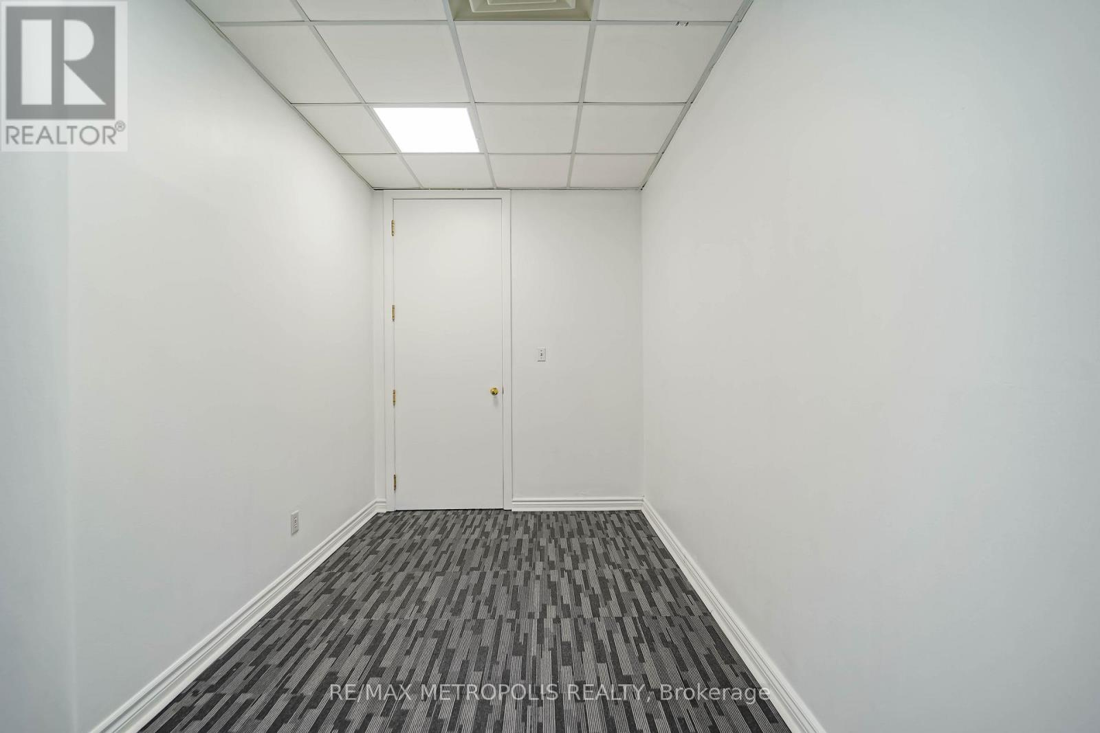 320 - 1033 Bay Street, Toronto, ON