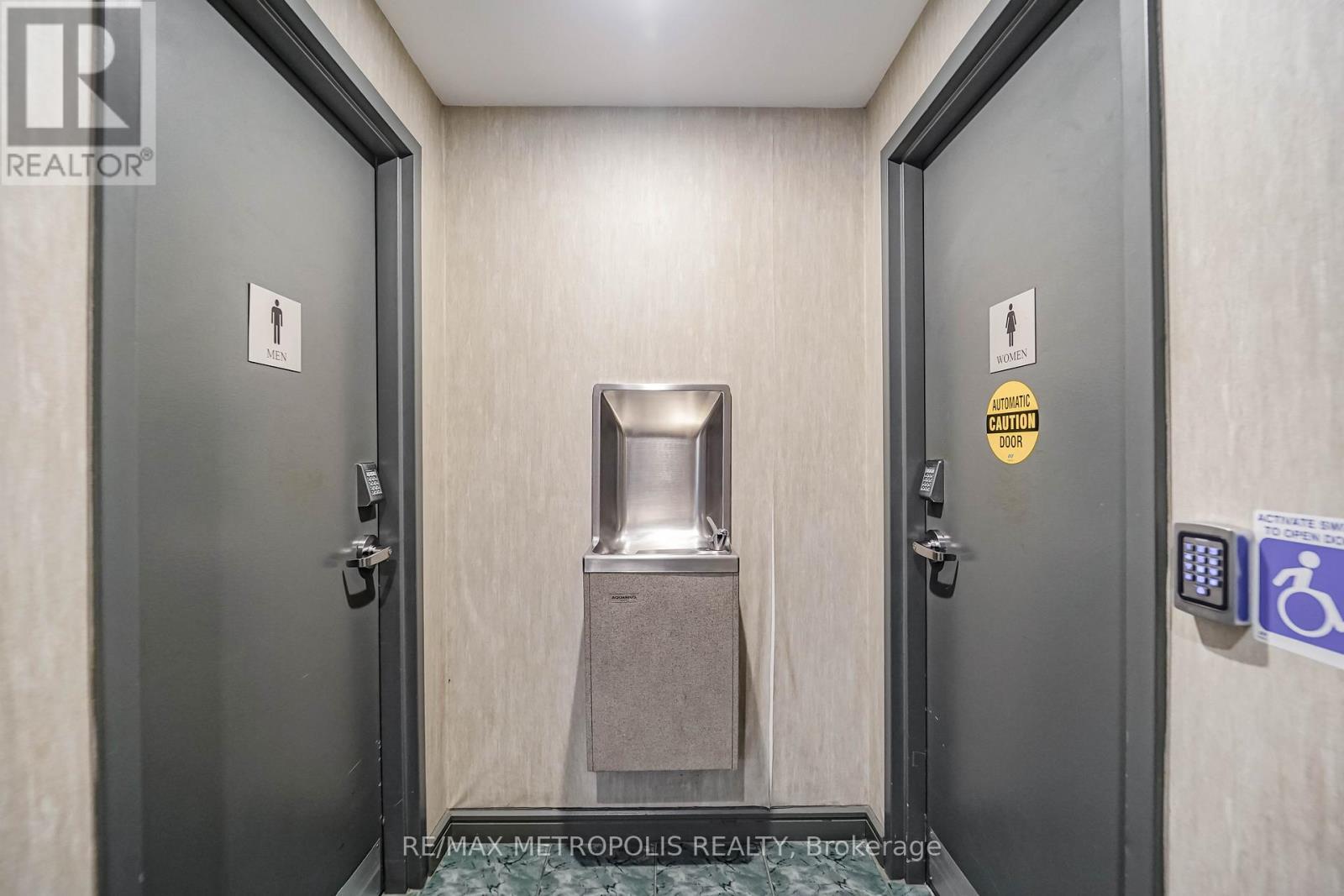 320 - 1033 Bay Street, Toronto, ON