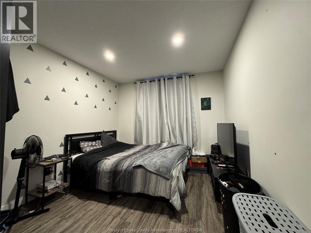 109 King Street East, Chatham, ON - Indoor Photo Showing Bedroom