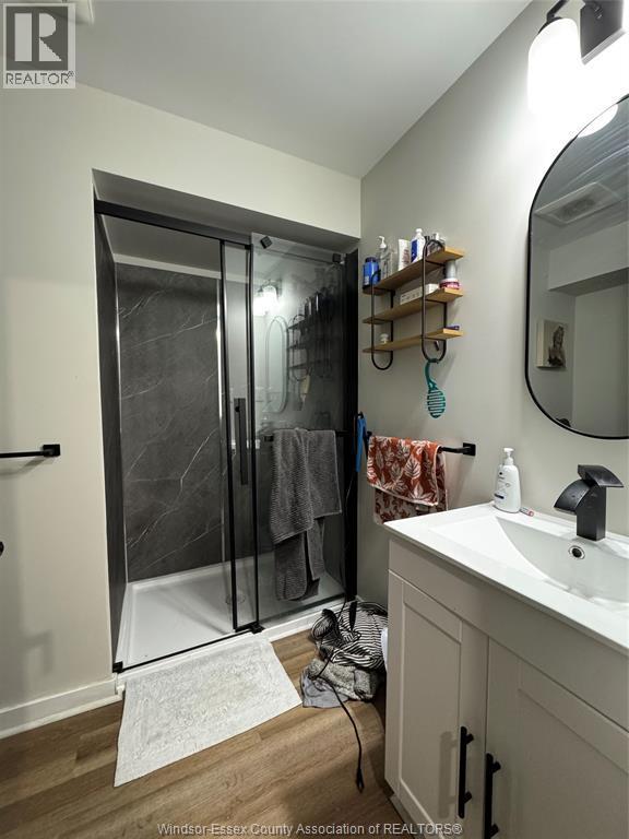 109 King Street East, Chatham, ON - Indoor Photo Showing Bathroom