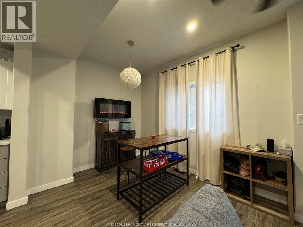 109 King Street East, Chatham, ON - Indoor