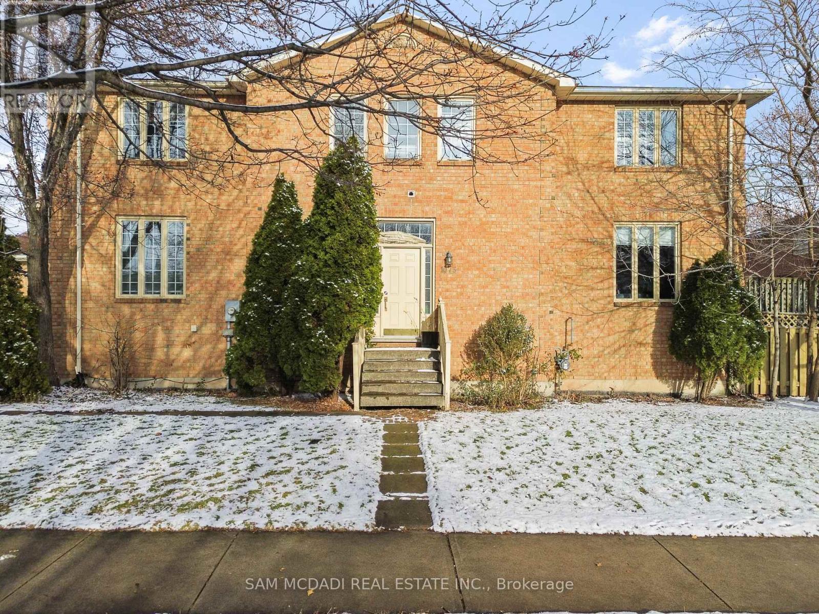 1073 Gabriel Place, Burlington, ON - Outdoor