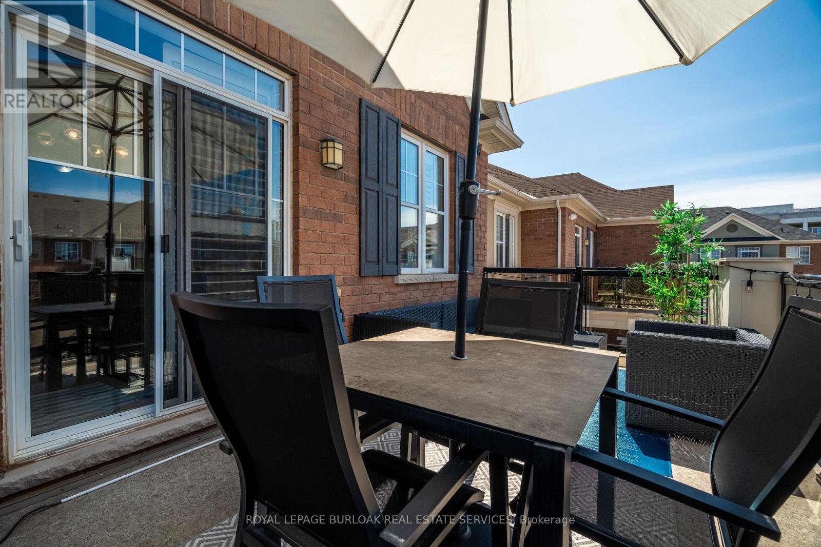 303 - 263 Georgian Drive, Oakville, ON - Outdoor With Deck Patio Veranda With Exterior