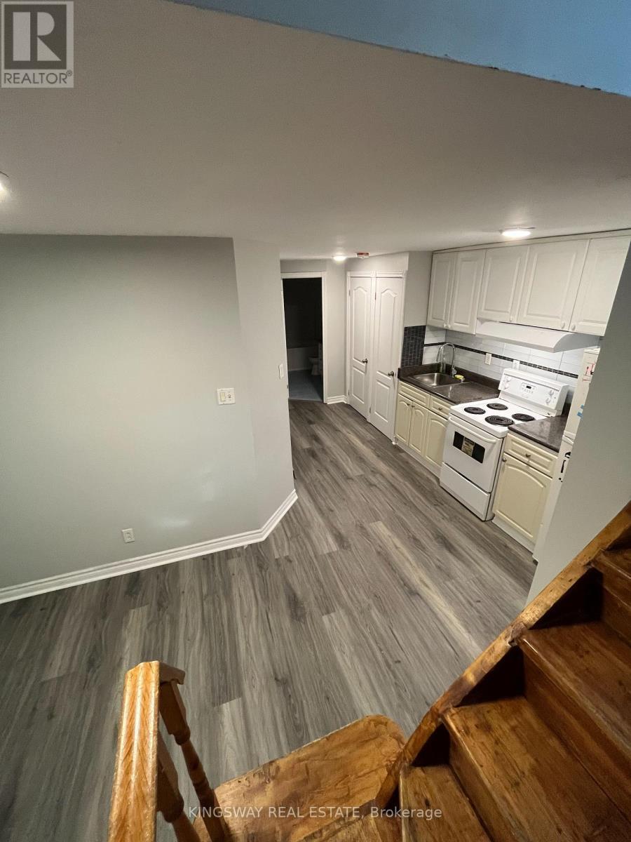 Rbsmt - 213 Royal York Road, Toronto, ON - Indoor Photo Showing Other Room