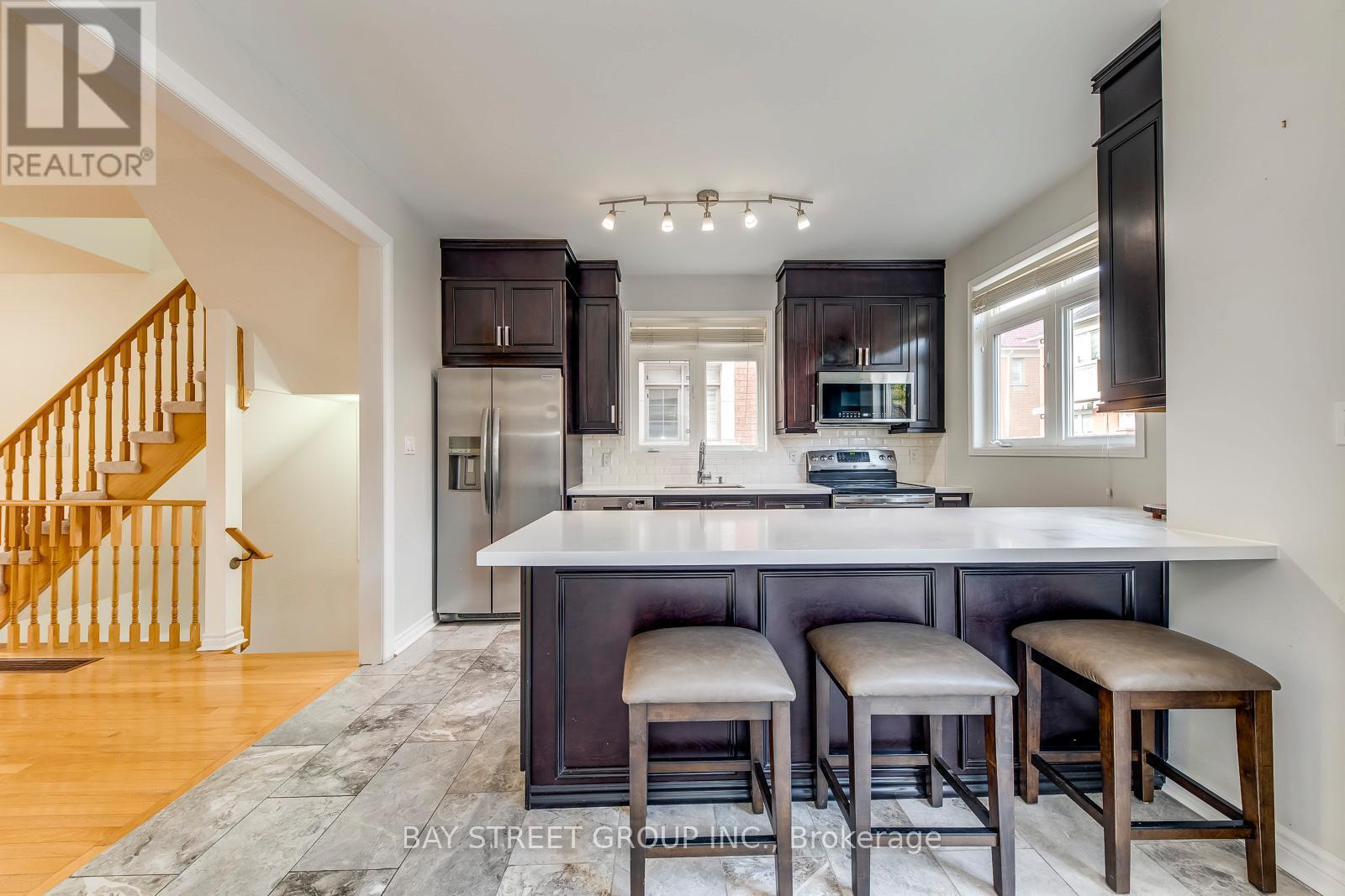 34 Stagecoach Circle, Toronto, ON - Indoor Photo Showing Kitchen With Upgraded Kitchen