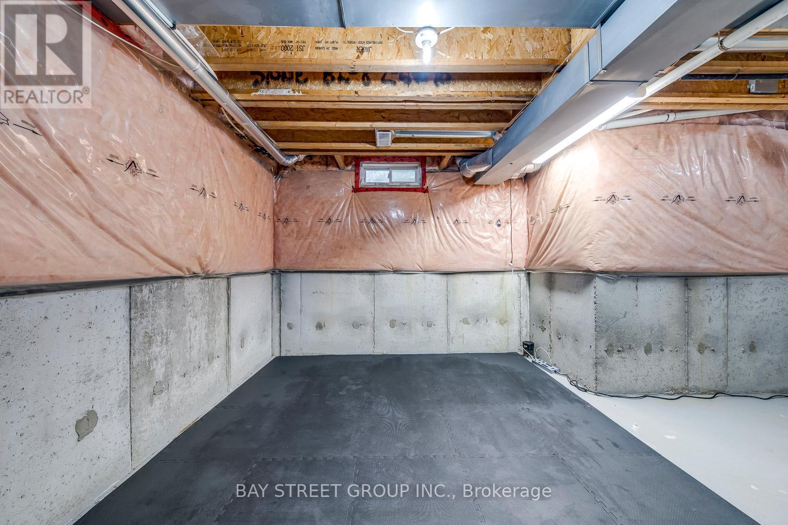 34 Stagecoach Circle, Toronto, ON - Indoor