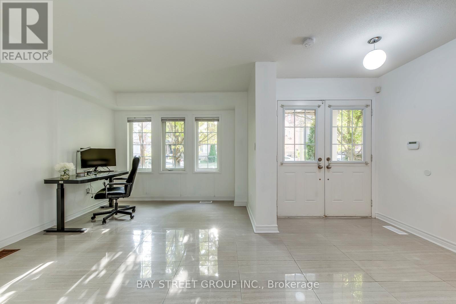 34 Stagecoach Circle, Toronto, ON - Indoor Photo Showing Office