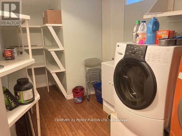 27 Whitewater Street, Whitby, ON - Indoor Photo Showing Laundry Room