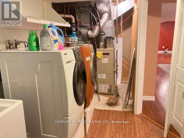 27 Whitewater Street, Whitby, ON - Indoor Photo Showing Laundry Room