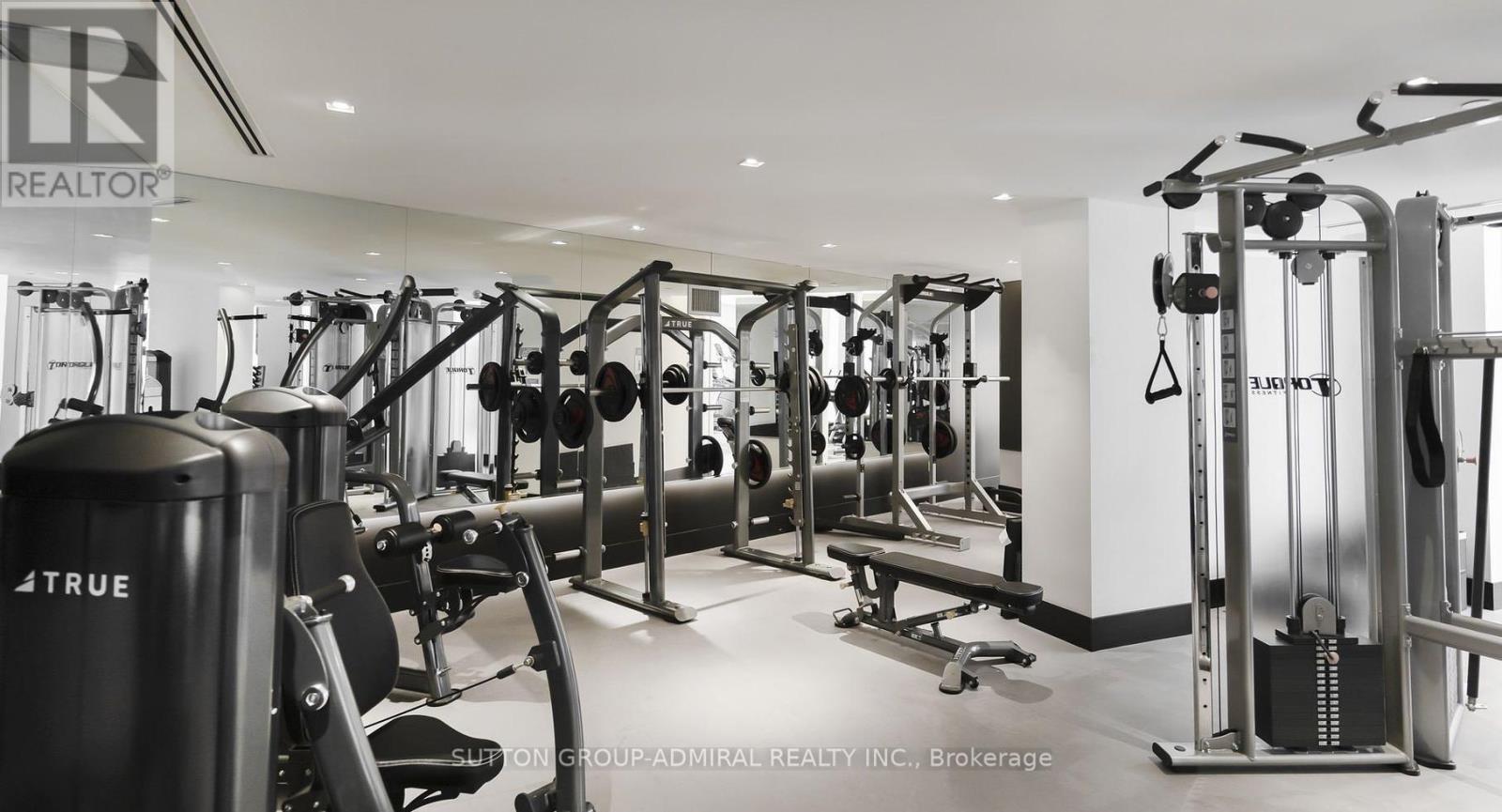 2303 - 2908 Highway 7 Road W, Vaughan, ON - Indoor Photo Showing Gym Room