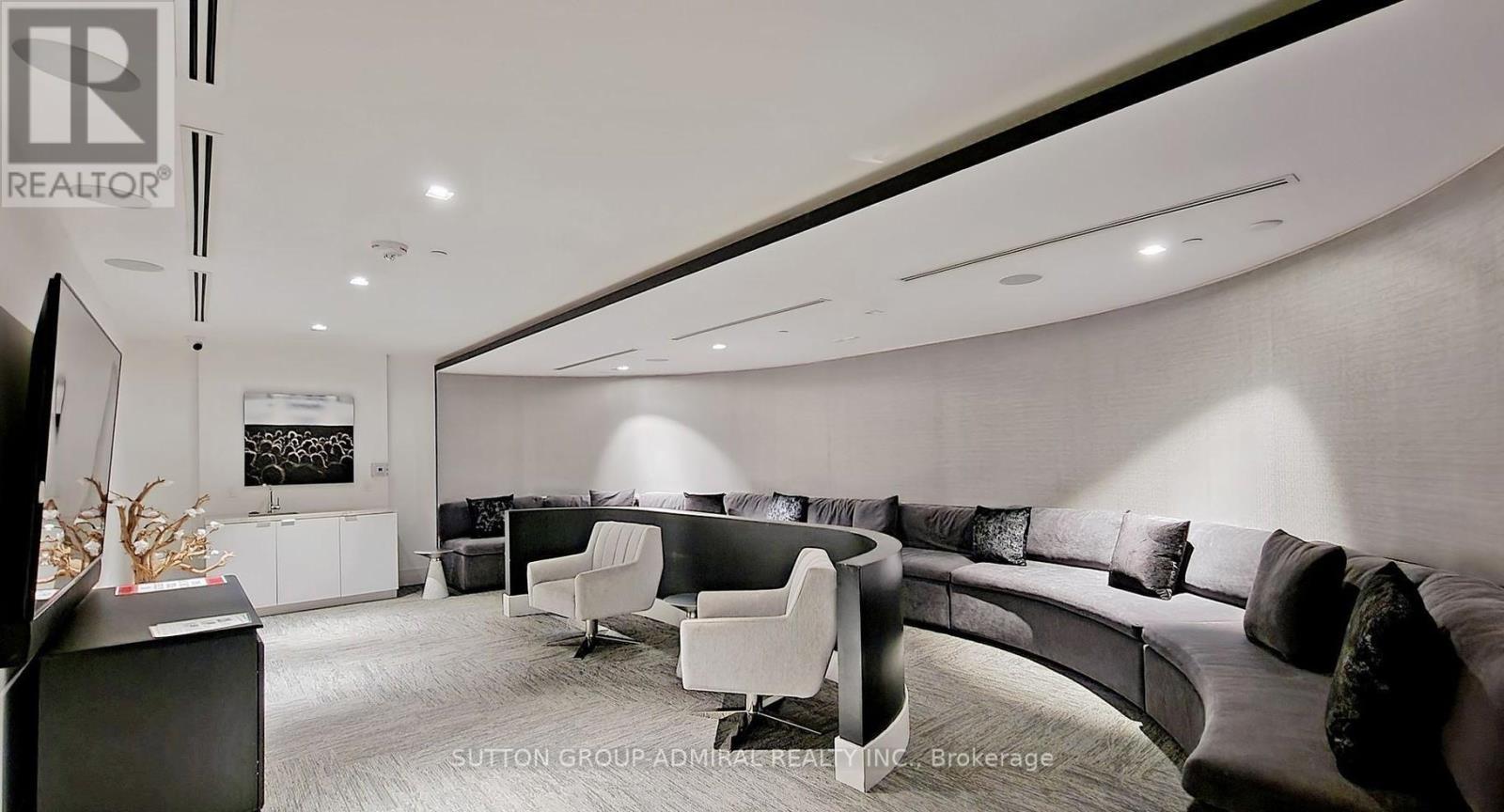 2303 - 2908 Highway 7 Road W, Vaughan, ON - Indoor Photo Showing Other Room