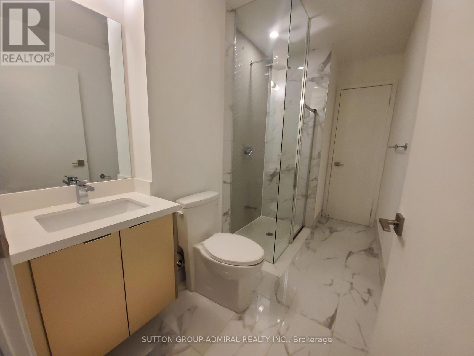 2303 - 2908 Highway 7 Road W, Vaughan, ON - Indoor Photo Showing Bathroom