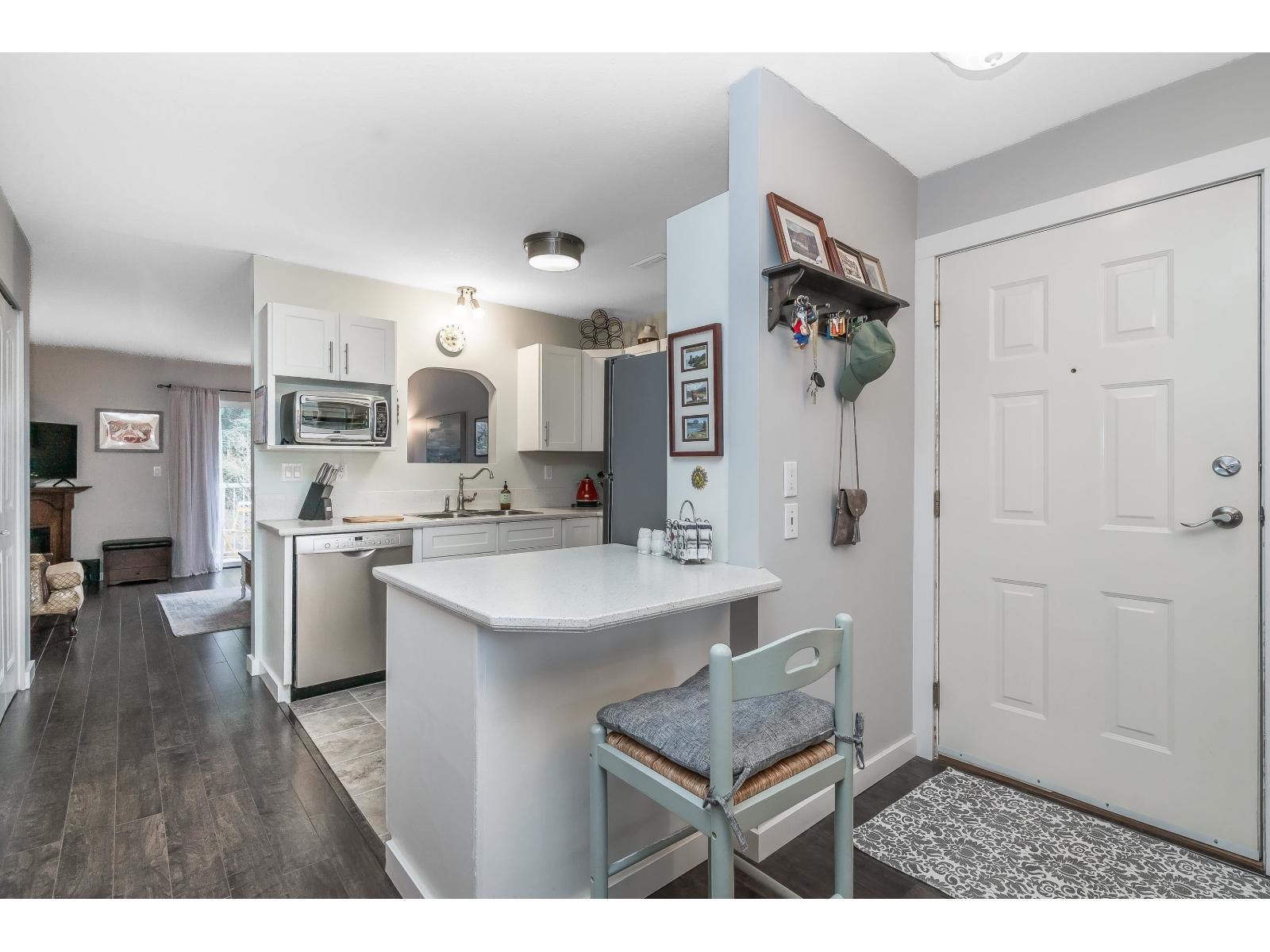 28 7715 Luckakuck Place|Sardis West Vedder, Sardis, BC - Indoor Photo Showing Kitchen