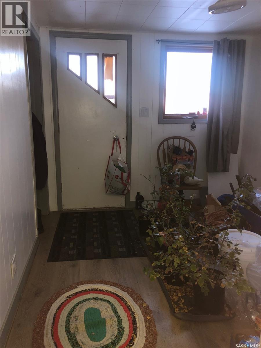 441 1St Avenue Se, Sturgis, SK - Indoor Photo Showing Other Room