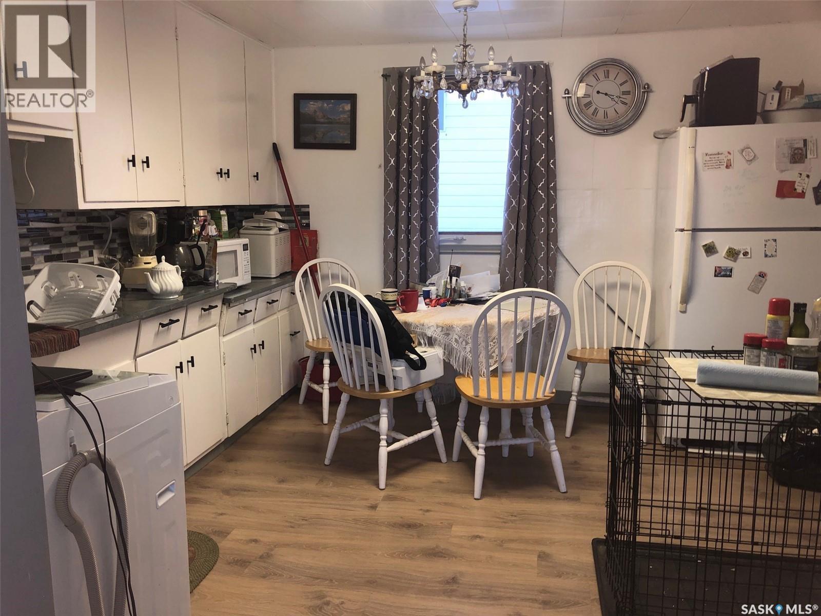 441 1St Avenue Se, Sturgis, SK - Indoor