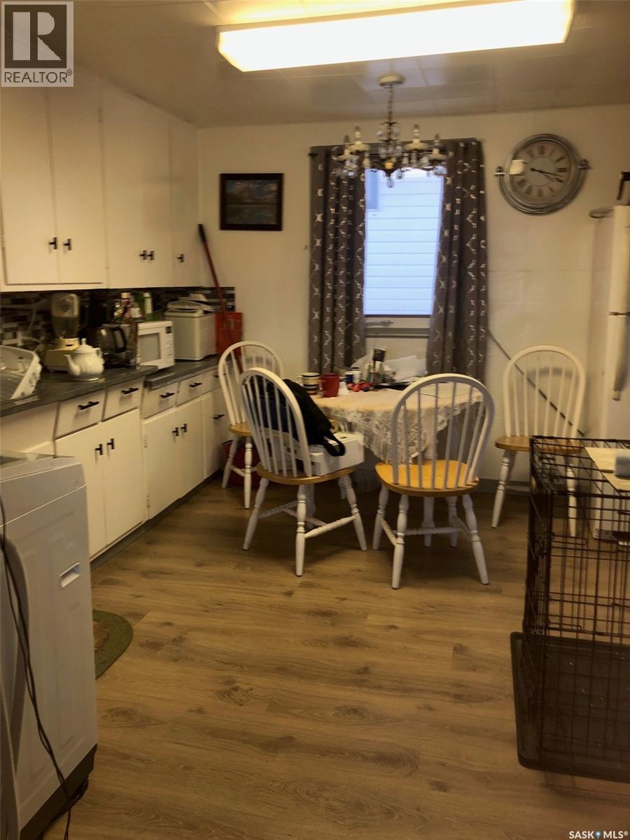 441 1St Avenue Se, Sturgis, SK - Indoor Photo Showing Other Room