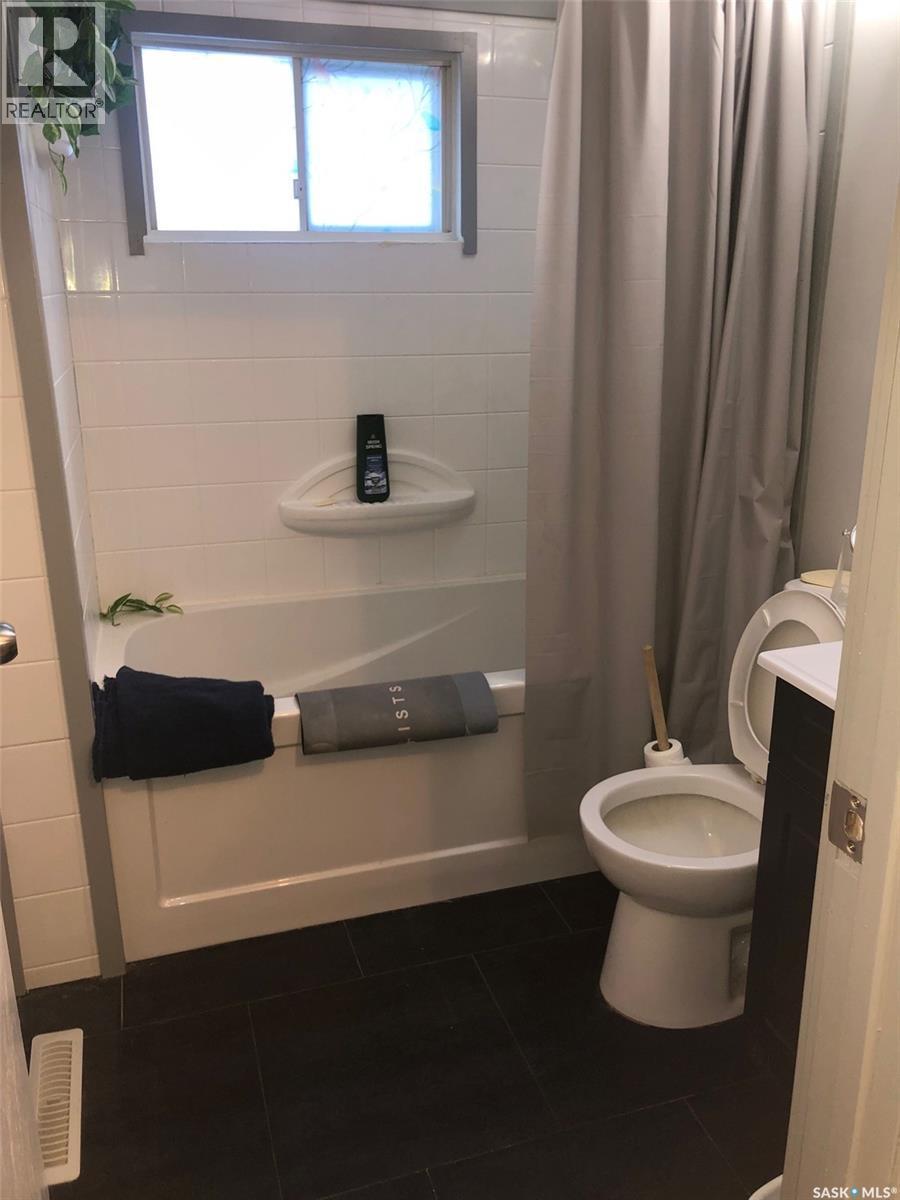 441 1St Avenue Se, Sturgis, SK - Indoor Photo Showing Bathroom