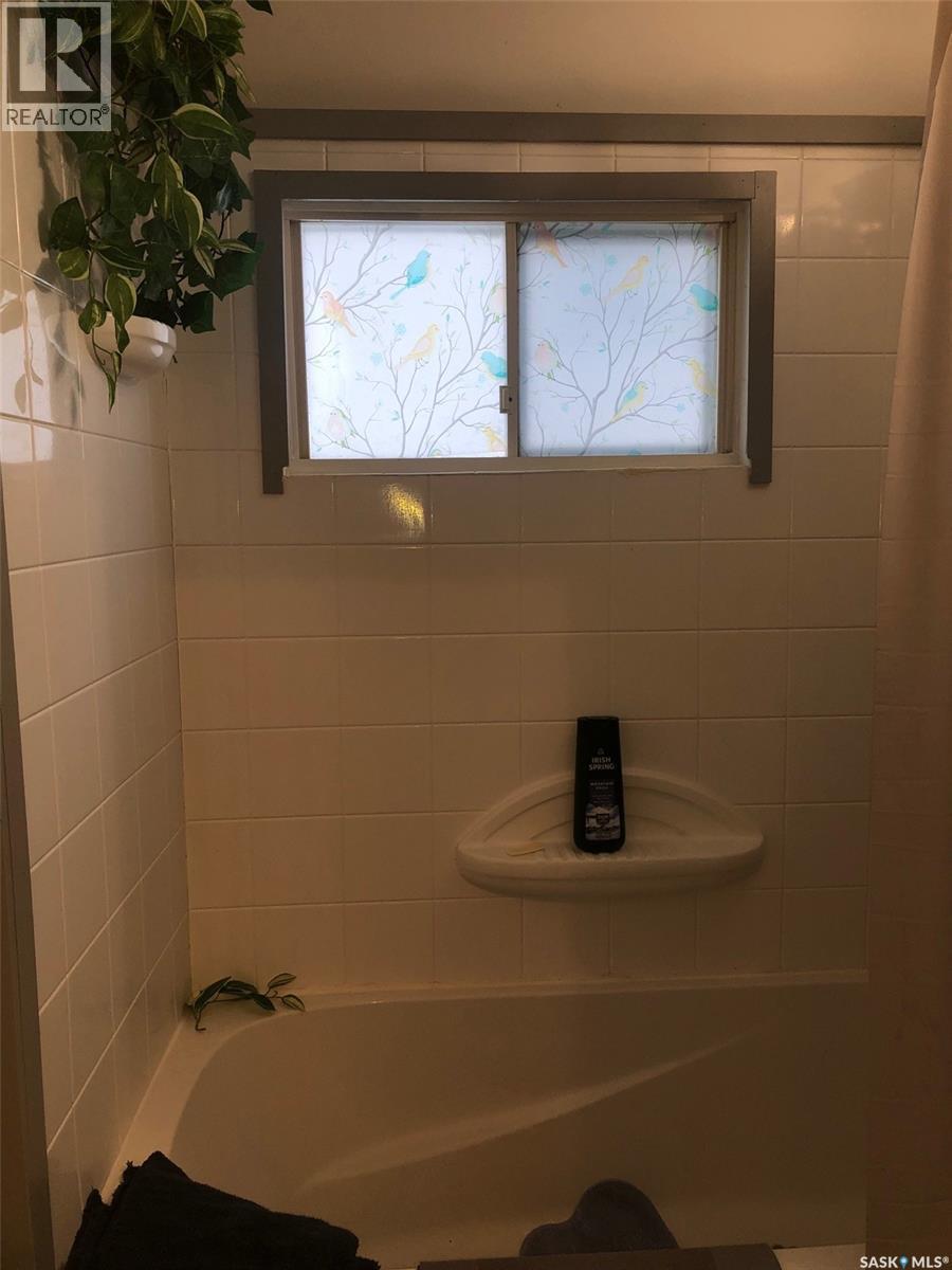 441 1St Avenue Se, Sturgis, SK - Indoor Photo Showing Bathroom