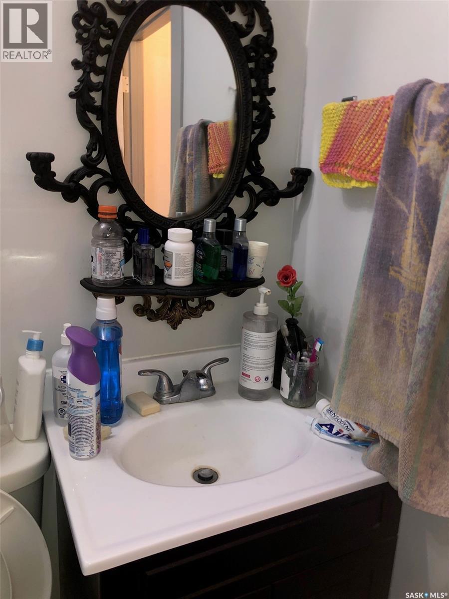 441 1St Avenue Se, Sturgis, SK - Indoor Photo Showing Bathroom