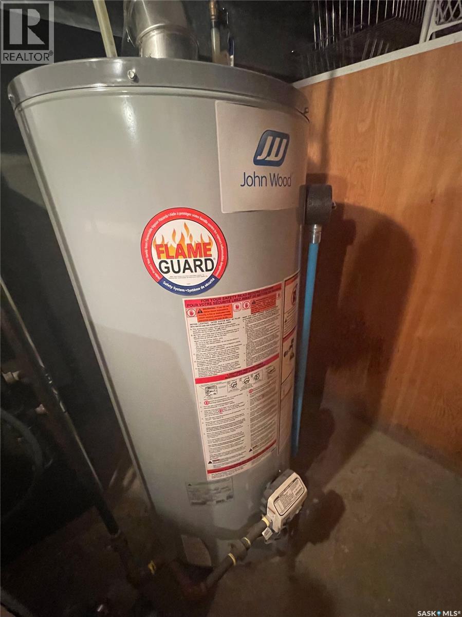 441 1St Avenue Se, Sturgis, SK - Indoor Photo Showing Basement