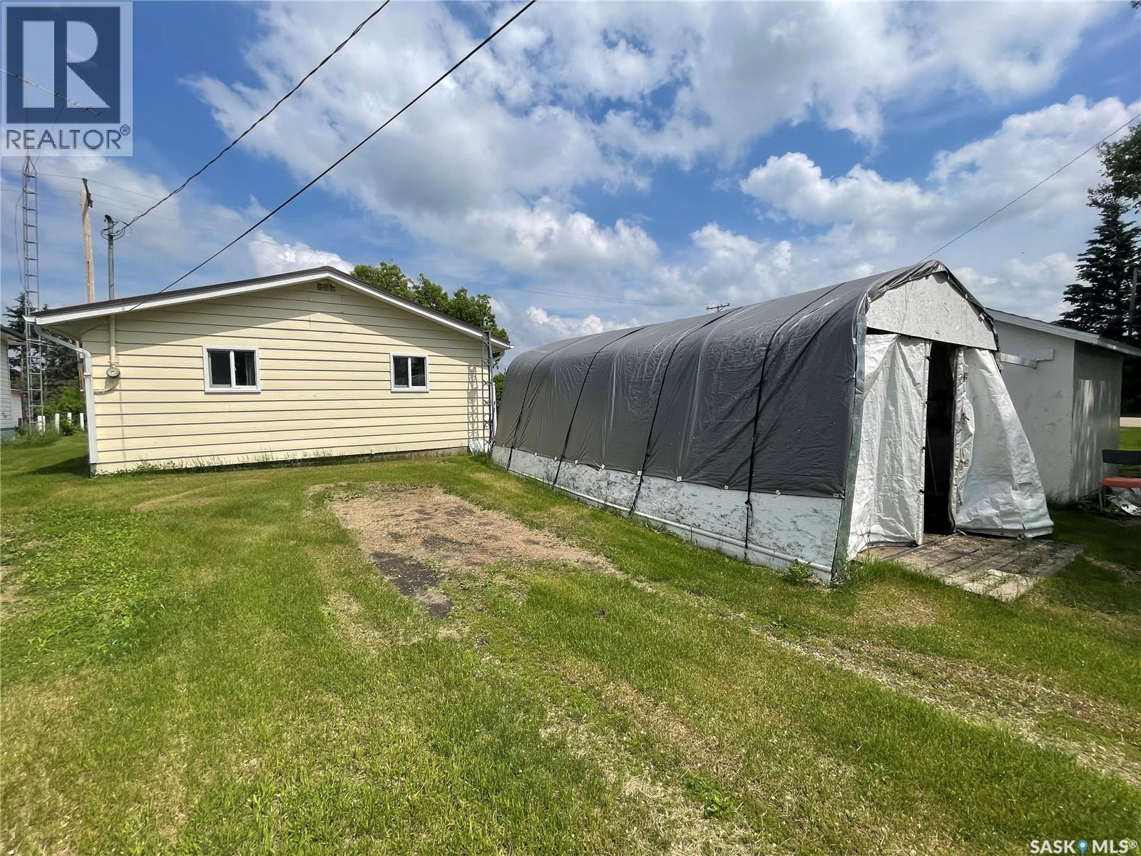 441 1St Avenue Se, Sturgis, SK - Outdoor