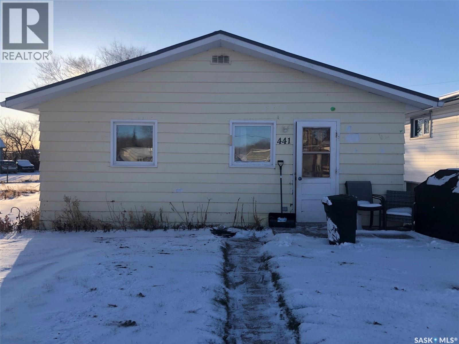 441 1St Avenue Se, Sturgis, SK - Outdoor With Exterior