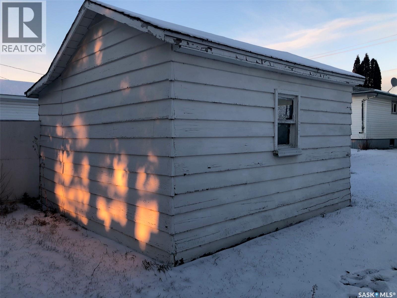 441 1St Avenue Se, Sturgis, SK - Outdoor With Exterior