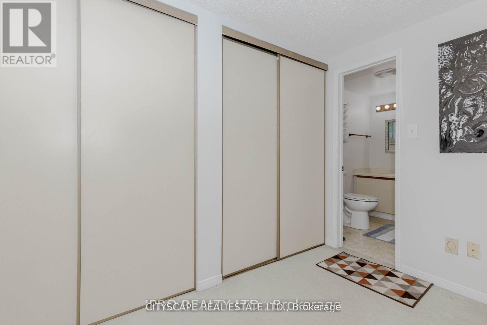 6906 Hickling Crescent N, Mississauga, ON -