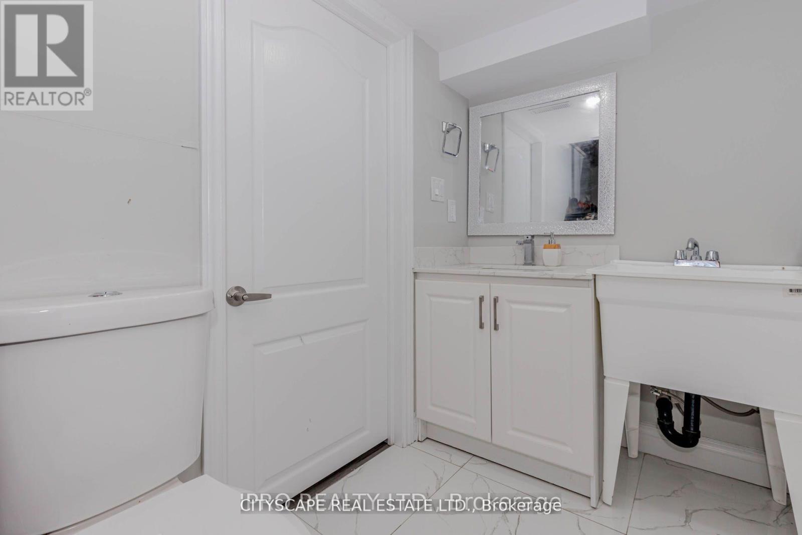 6906 Hickling Crescent N, Mississauga, ON - Indoor