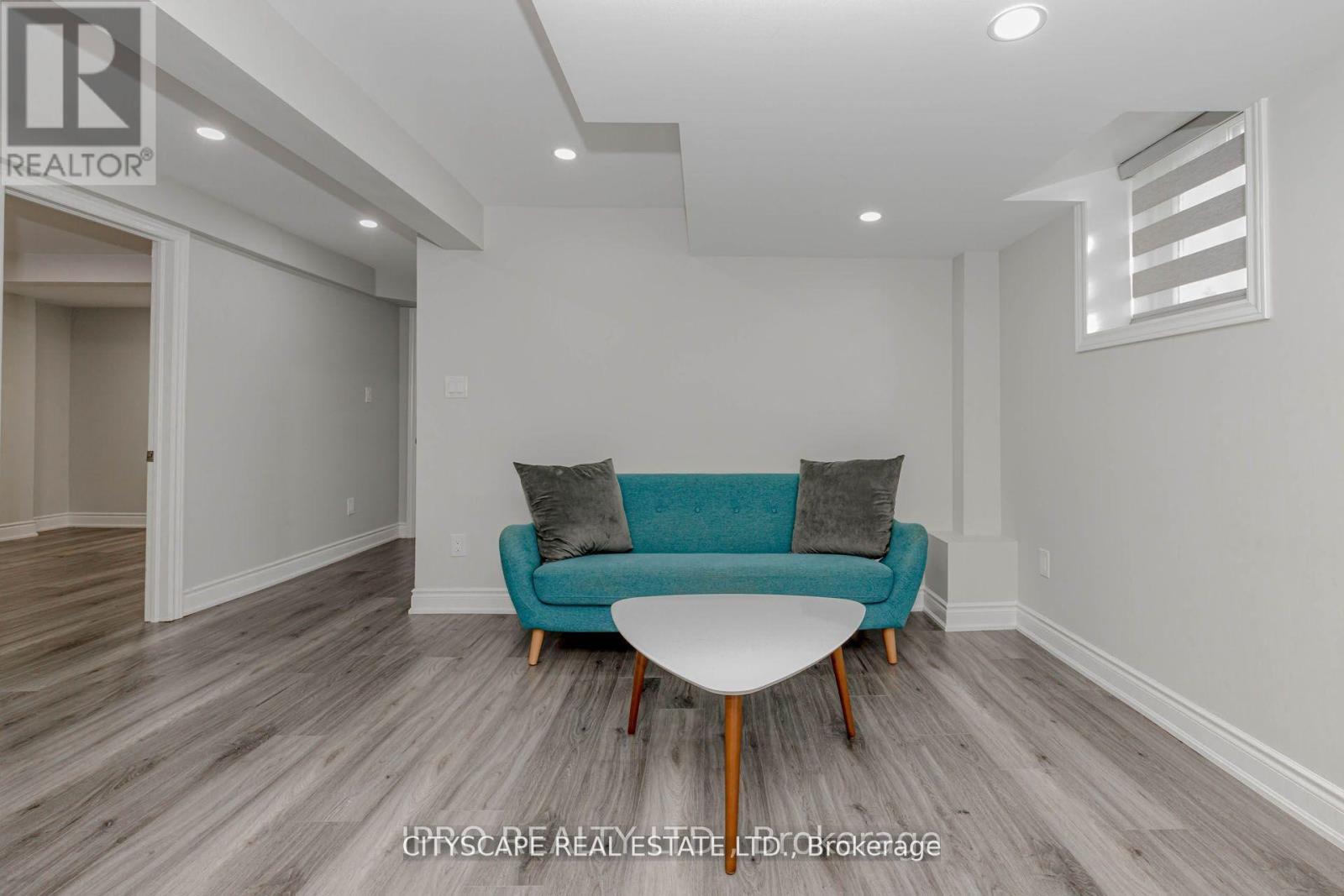 6906 Hickling Crescent N, Mississauga, ON - Indoor