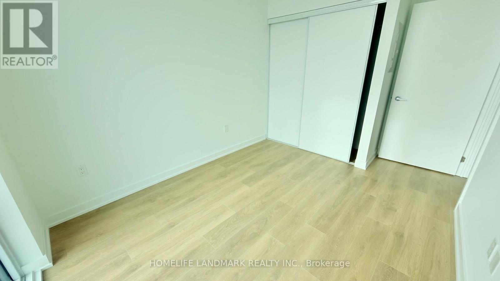 811 - 1037 The Queensway, Toronto, ON - Indoor Photo Showing Other Room