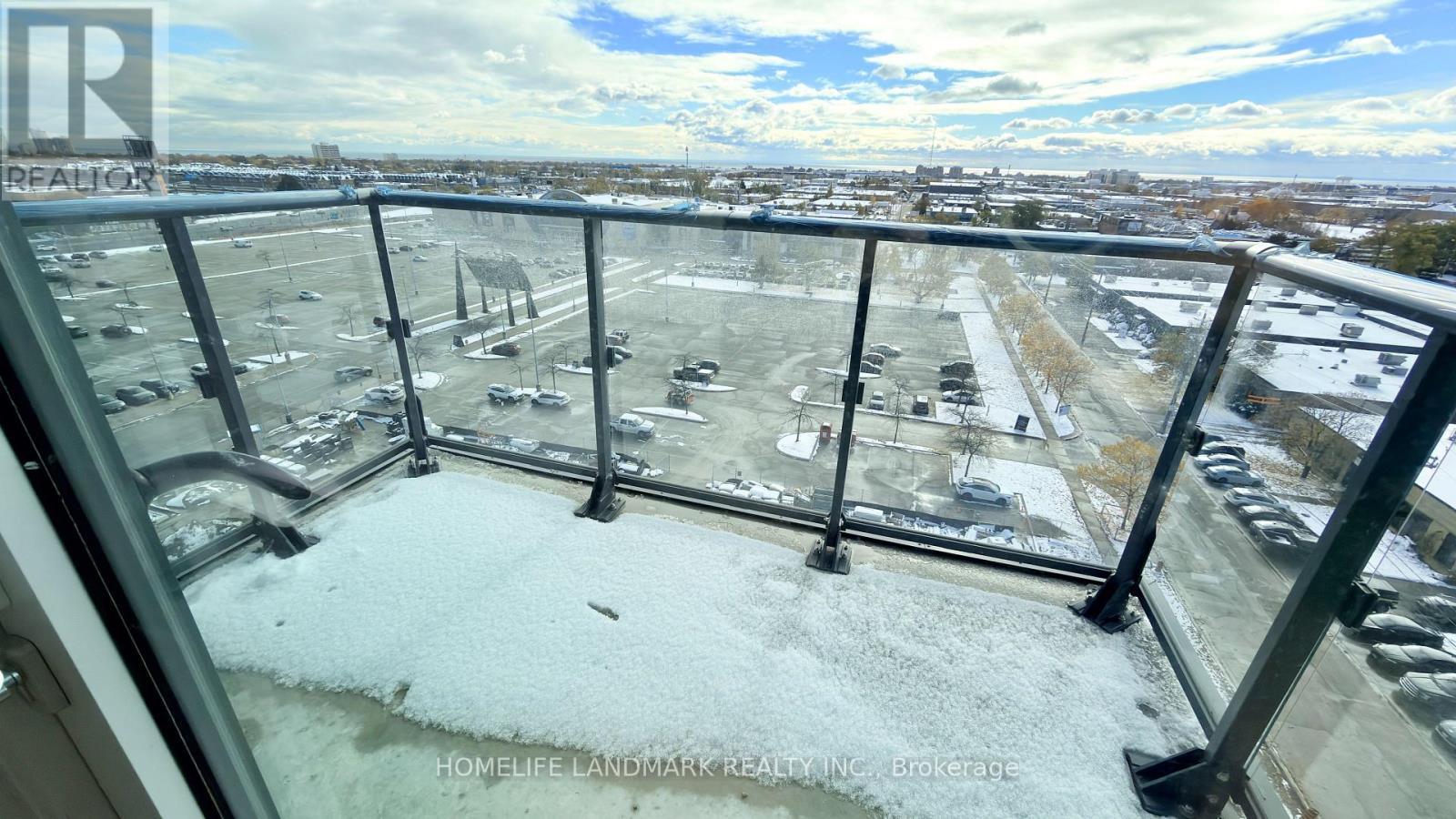 811 - 1037 The Queensway, Toronto, ON - Outdoor With View