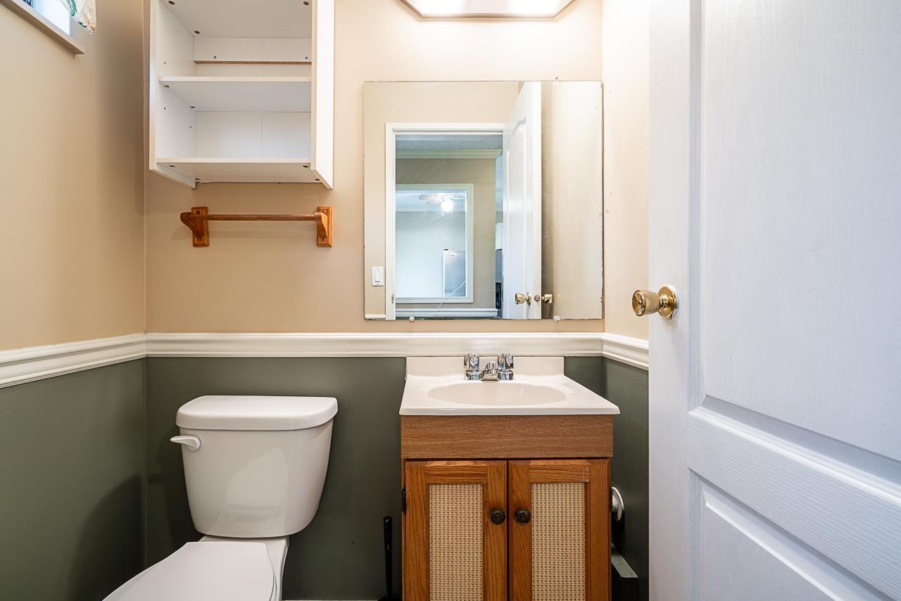 37 9348 128 Street, Surrey, BC - Indoor Photo Showing Bathroom