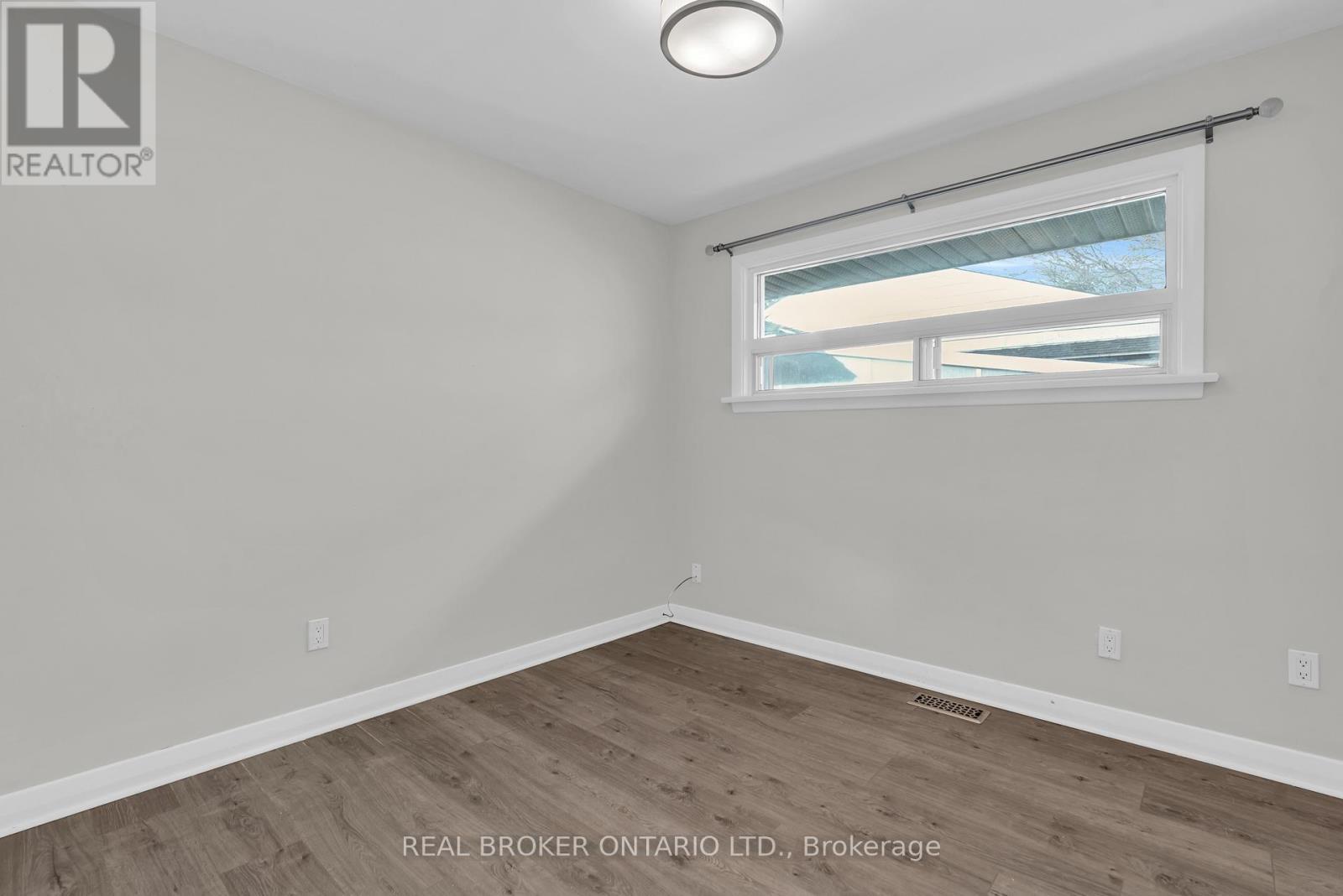 Upper Unit - 220 Bruce Street, Kitchener, ON - Indoor Photo Showing Other Room