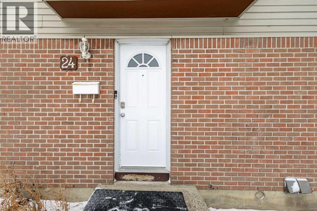 24, 64 Whitnel Court Ne, Calgary, AB - Outdoor With Exterior