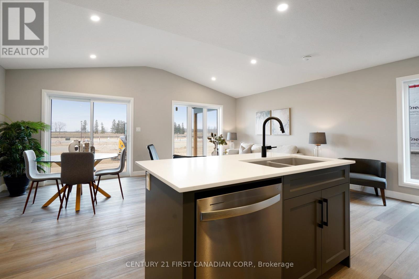 9 Twynstra Street, North Middlesex (Ailsa Craig), ON - Indoor