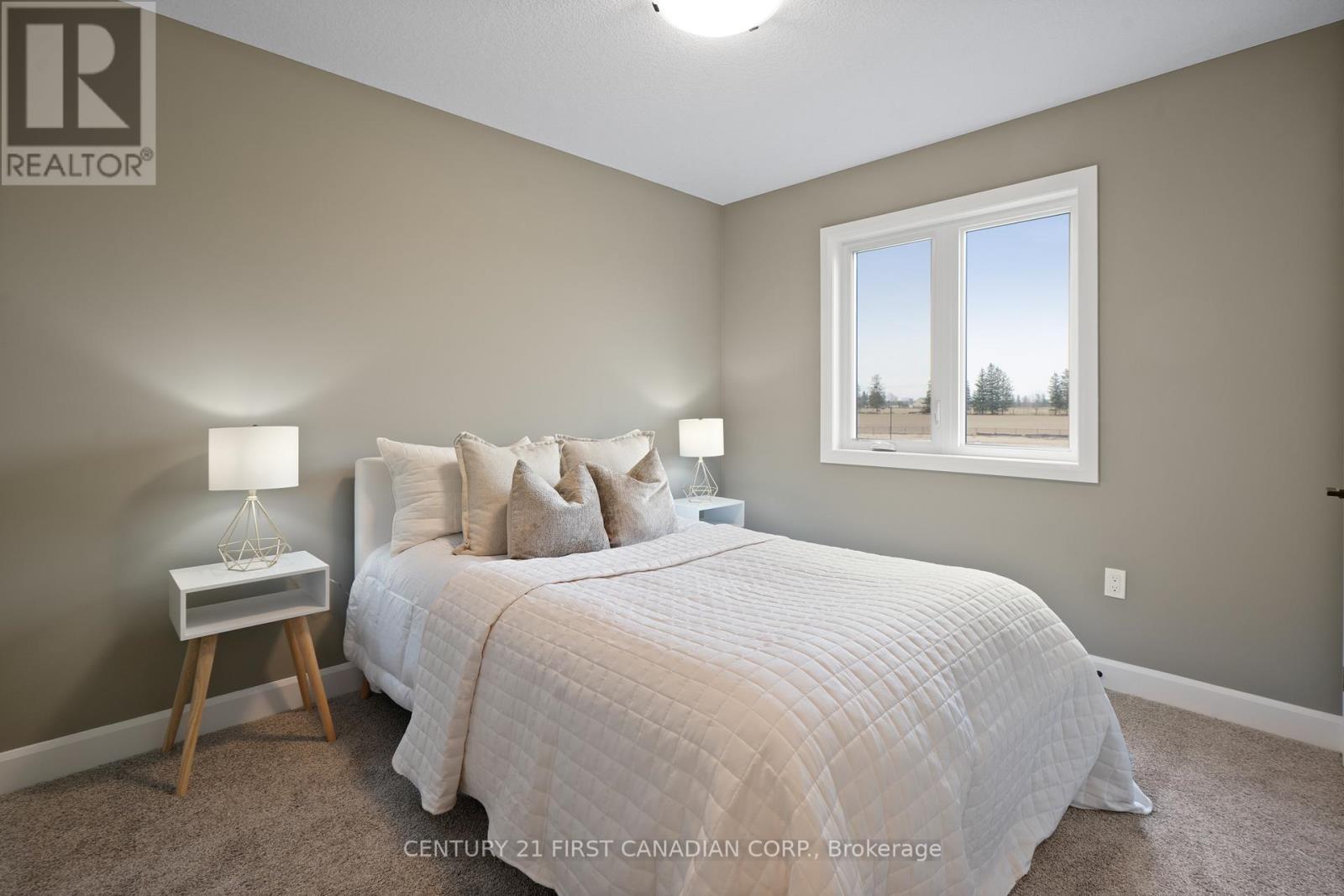 9 Twynstra Street, North Middlesex (Ailsa Craig), ON - Indoor Photo Showing Bedroom