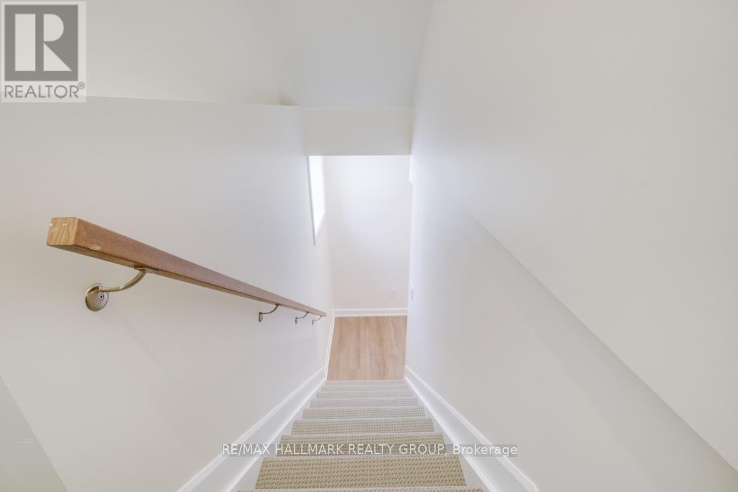 C - 956 Fisher Avenue, Ottawa, ON - Indoor Photo Showing Other Room