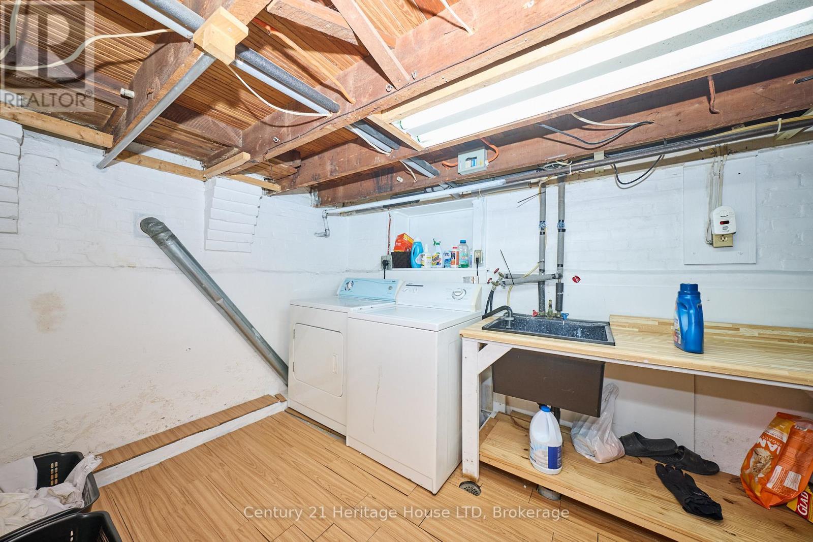 78 Rodman Street, St. Catharines (Downtown), ON - Indoor Photo Showing Laundry Room